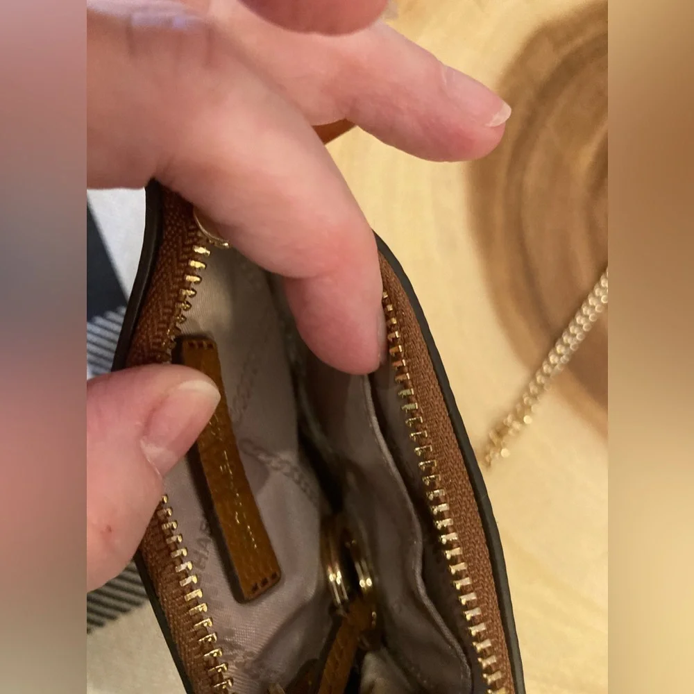 MICHAEL KORS Brown Card‎ ID Chain Wrislet Wallet with Keychain Luggage Tan
